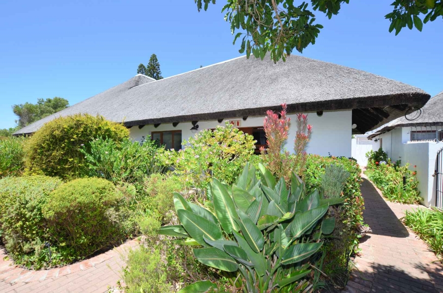 7 Bedroom Property for Sale in Westcliff Western Cape